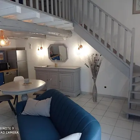 Studio Ou Loft Avec Piscine Valréas