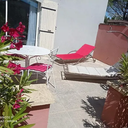Studio Ou Loft Avec Piscine 3* Valréas