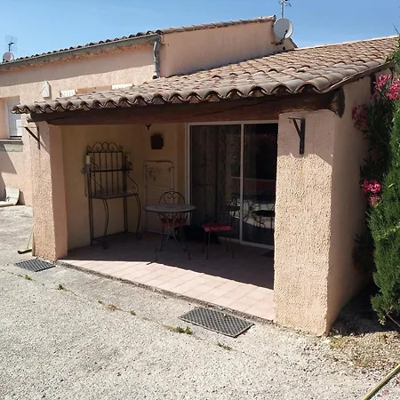 Studio Ou Loft Avec Piscine Valréas